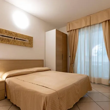 Apartment Lovely On The Coast Of