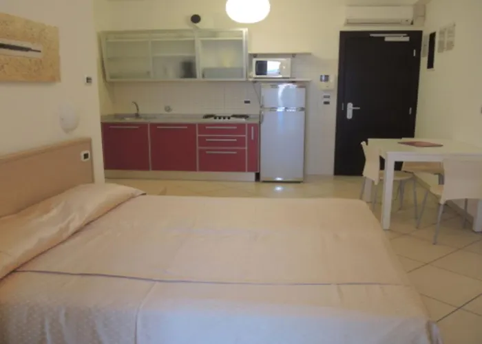 Lovely On The Coast Of Daire *